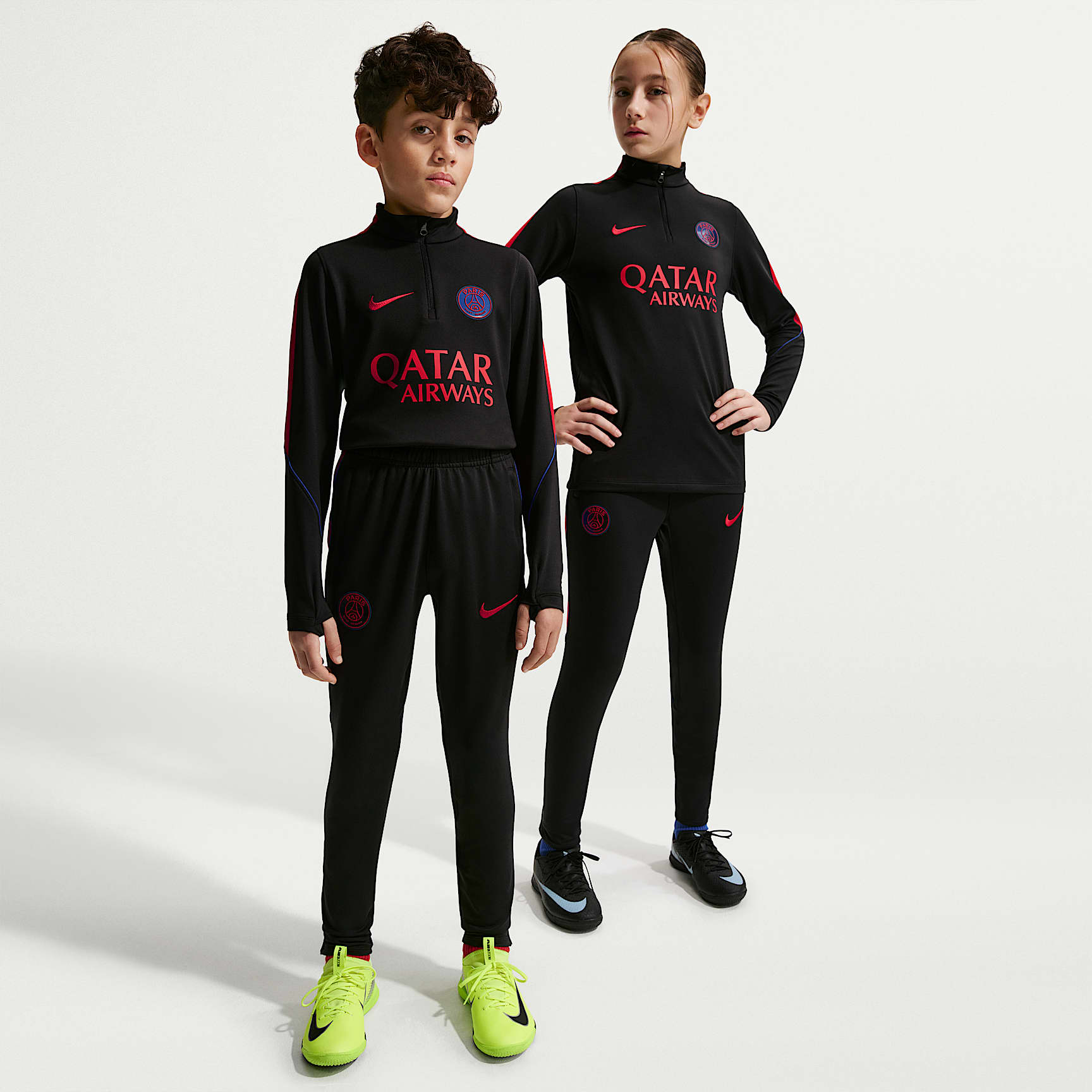 Paris Saint-Germain Strike Big Kids' Nike Dri-FIT Soccer Knit